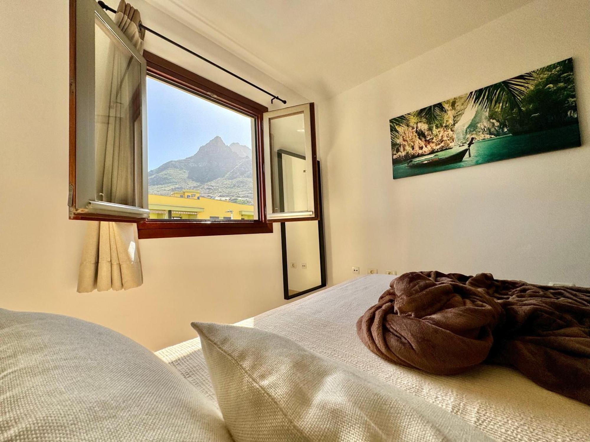 Mountain, Pool & Sea Apartment Punta Del Hidalgo Exterior photo
