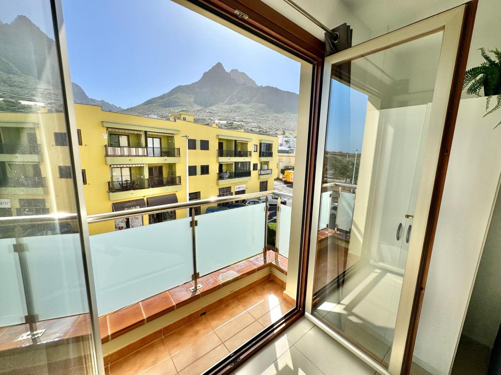Mountain, Pool & Sea Apartment Punta Del Hidalgo Exterior photo